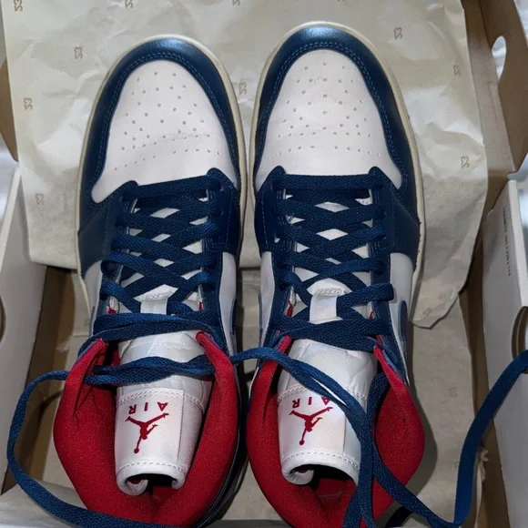 Women’s Air Jordan Blue and Red High-Top Sneakers - Picture 2 of 9